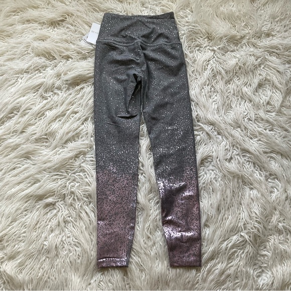 🆕 Beyond Yoga Alloy Ombre High Waisted Midi Legging Shiny Mauve 79 - Picture 6 of 6